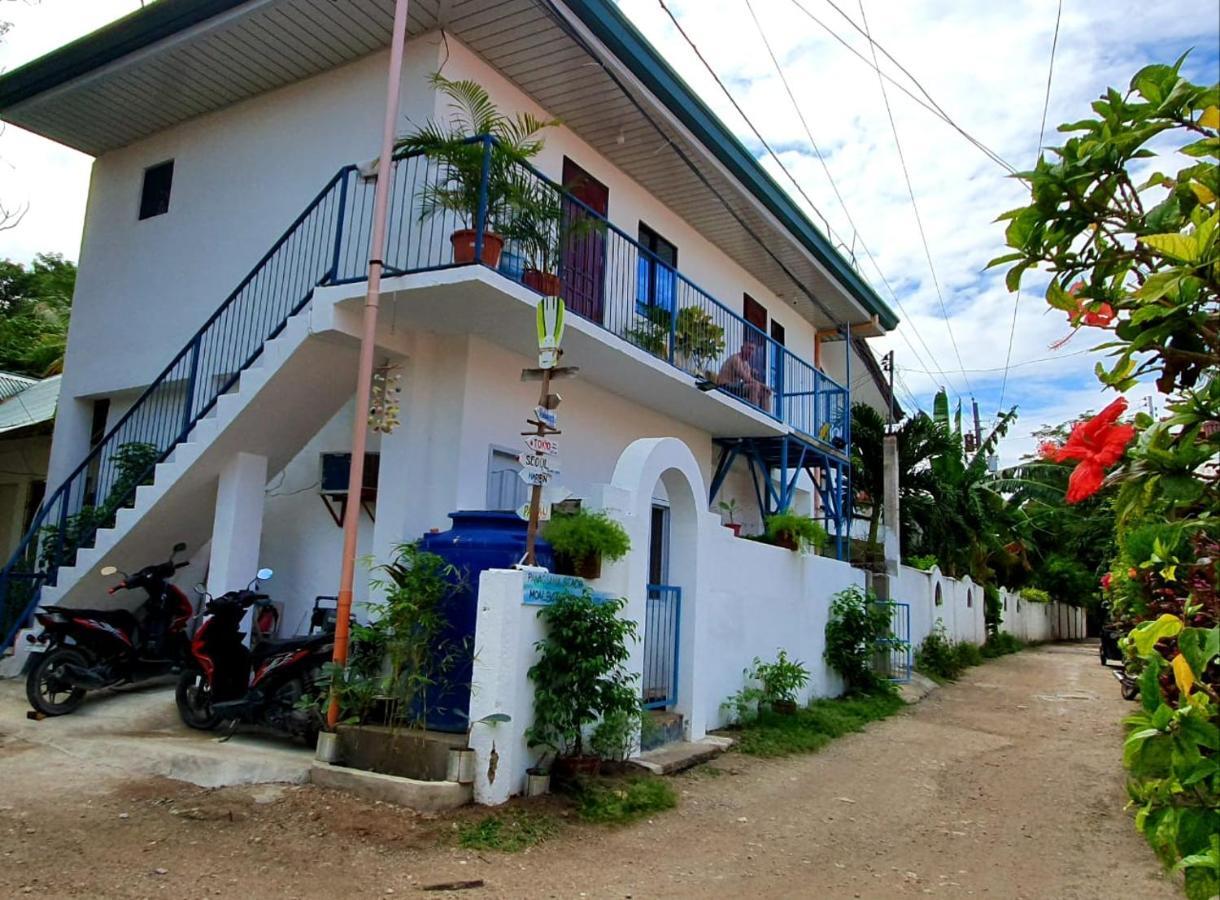 Gaja Go Dive & Inn Moalboal Exterior photo